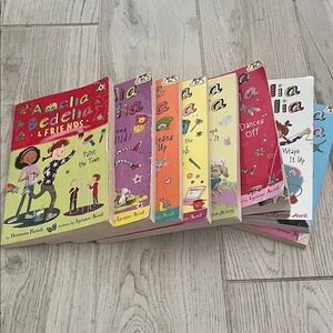 Amelia Bedelia & Friends Book Set